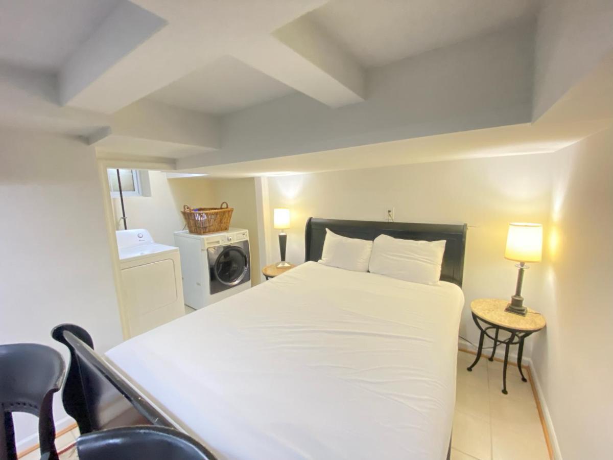 Comfy Basement Home 2 Bdrm1Den 3Queen Beds Washington Exterior foto