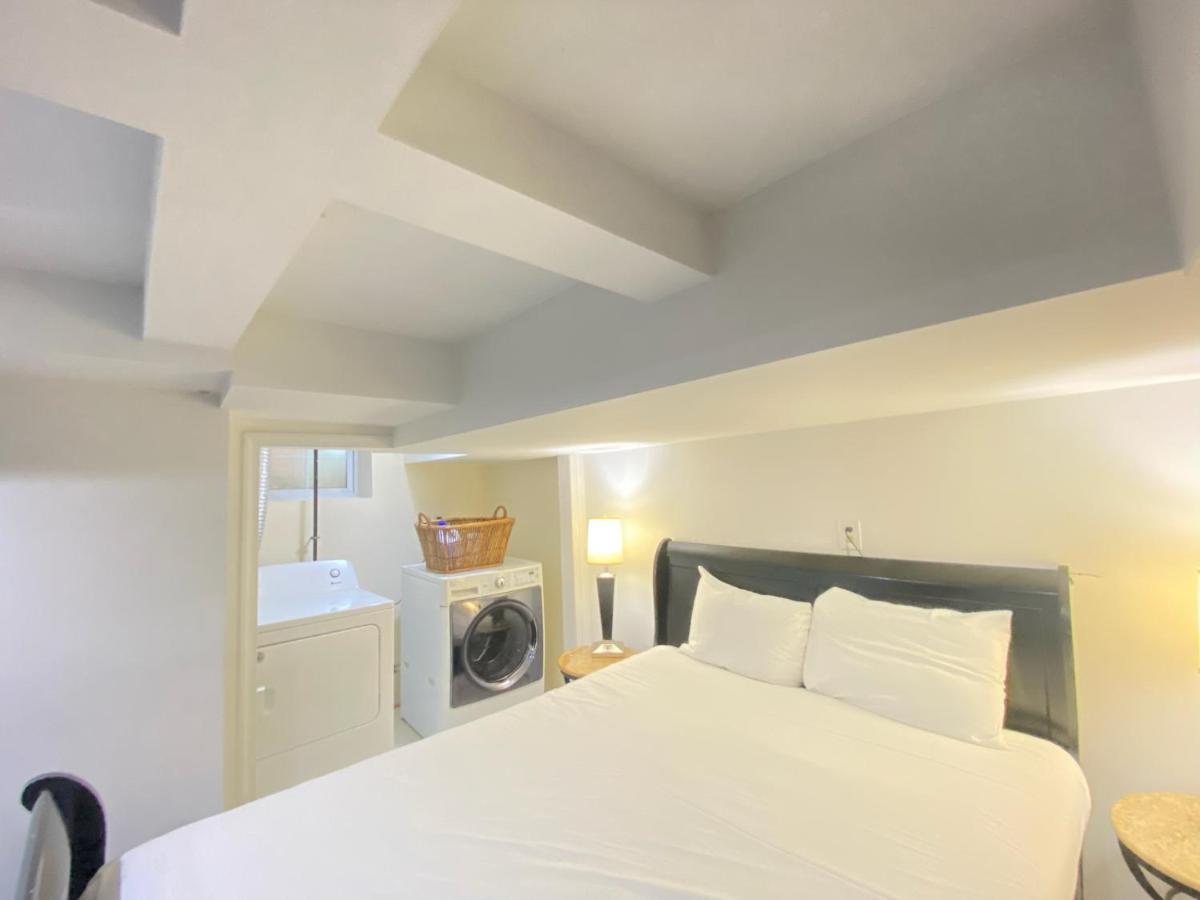 Comfy Basement Home 2 Bdrm1Den 3Queen Beds Washington Exterior foto